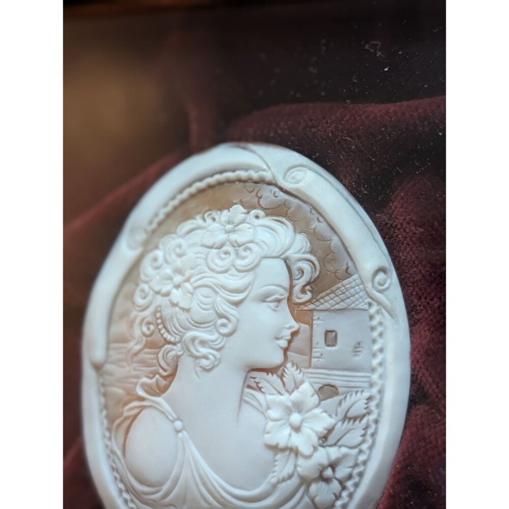 Vintage Italian Cameo Art Burled Wood Frame Velvet Backing made in Italy - Picture 12 of 13